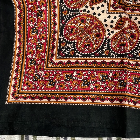 NWOT BoHo bedspread or wall hanging brown/black/mustard/multi color 64x90” - Picture 3 of 5